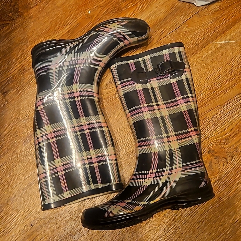 X-Appeal rain boots size 7
